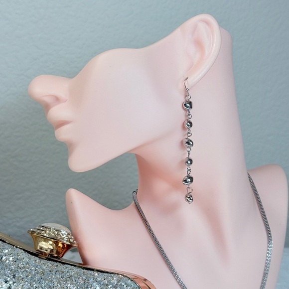 ⚜️❤️🔥 Elegant Silver Beaded Drop Earrings - Picture 3 of 6